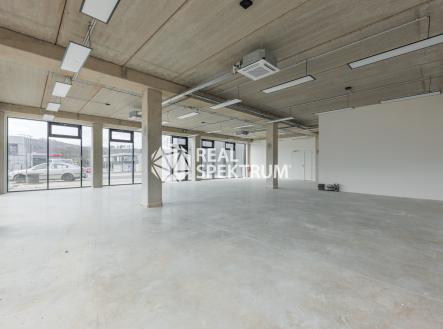 Prodej - komerční objekt, sklad, 651 m²