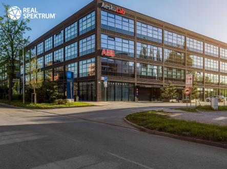 Pronájem - obchodní prostor, 119 m² obrázek