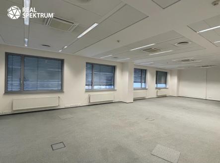 Pronájem - kanceláře, 205 m²