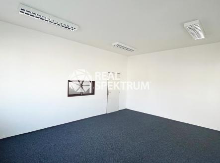 Pronájem - kanceláře, 166 m²