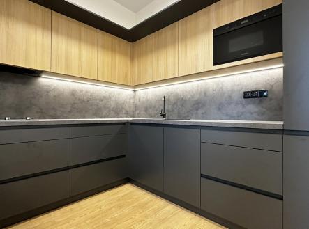 IMG_2554 | Pronájem bytu, 1+kk, 33 m²