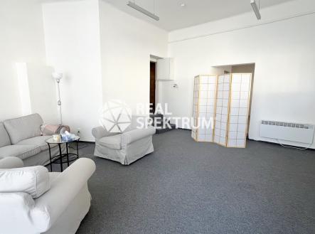 pronajem-kancelar-mojmirovo-namesti-01 | Pronájem - obchodní prostor, 50 m²