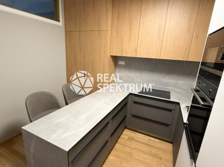 pronajem_byt_sumavska_11 | Pronájem bytu, 1+kk, 43 m²