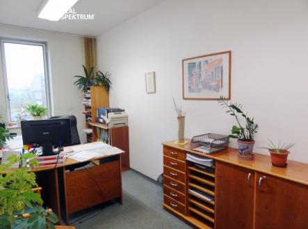 DSC01192 | Pronájem - komerční objekt, sklad, 220 m²