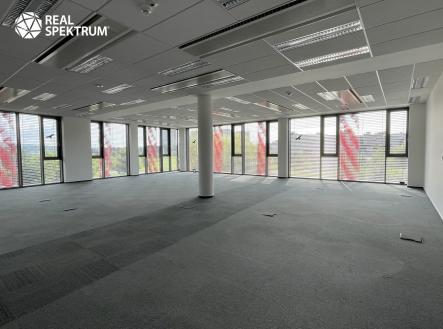 IMG_E4985 | Pronájem - kanceláře, 572 m²