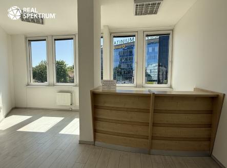 IMG_5464 | Pronájem - kanceláře, 284 m²