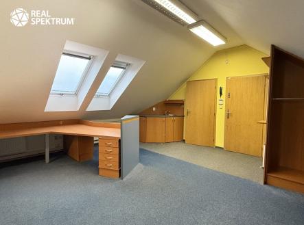 IMG_2208 | Pronájem - kanceláře, 85 m²