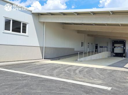 V7 | Pronájem - komerční objekt, výroba, 983 m²