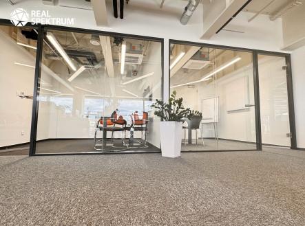 IMG_E4561 | Pronájem - kanceláře, 983 m²