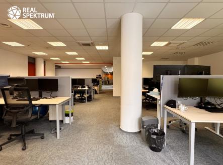 Pronájem_KA_Mojmírovo_nám_24 | Prodej - kanceláře, 335 m²