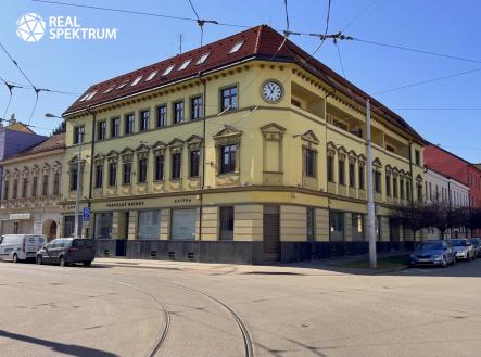 Prodej - nájemní dům, 1 361 m² obrázek