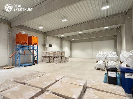 Areal Kuřim-35 | Prodej - komerční objekt, sklad, 1 679 m²