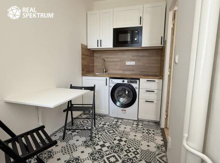 Byt 1+1 Halasovo nám. 2_10 | Pronájem bytu, 1+1, 31 m²