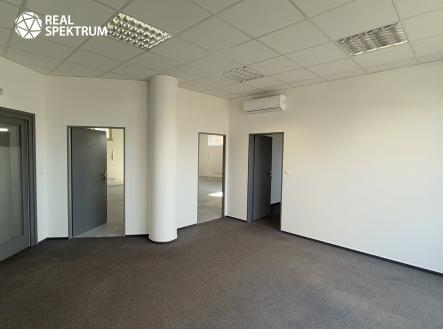Pronájem KA Klíčova_01 | Pronájem - obchodní prostor, 144 m²