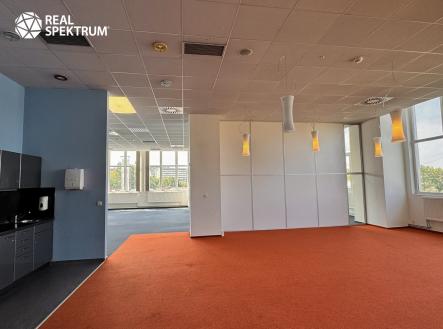 IMG_E5878 | Pronájem - kanceláře, 1 385 m²