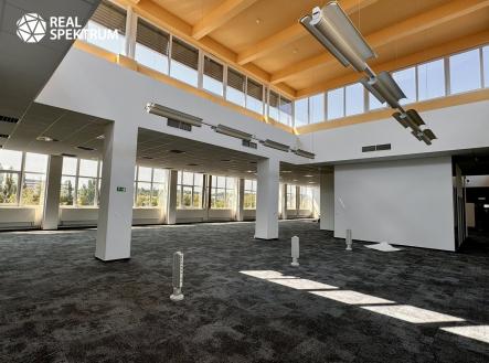 IMG_E5903 | Pronájem - kanceláře, 1 145 m²