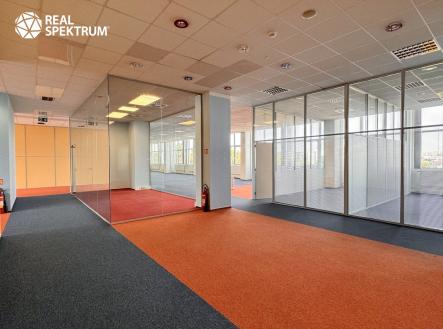 IMG_E5897 | Pronájem - kanceláře, 2 530 m²
