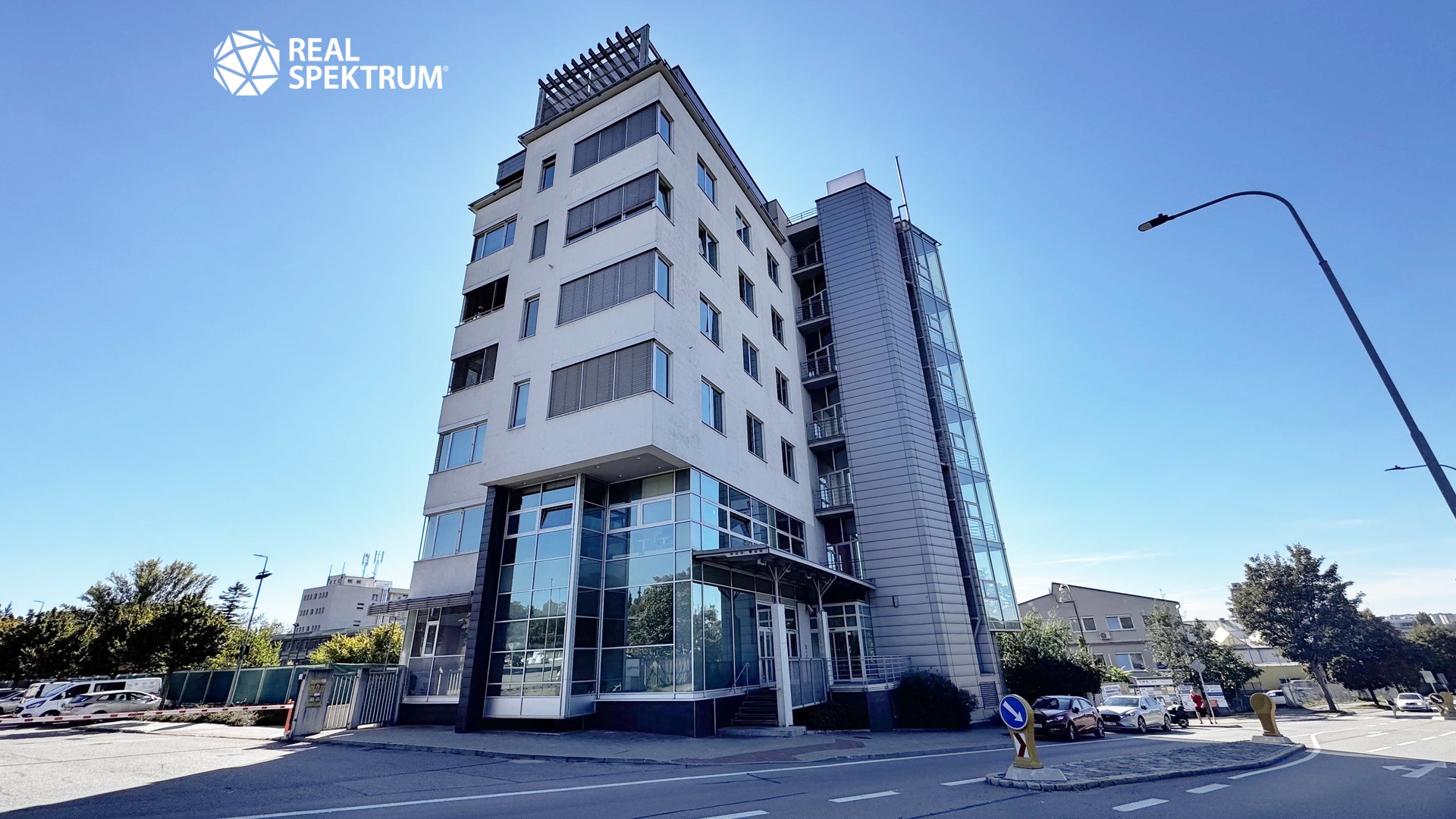 pronájem_ka_Křižíkova_22