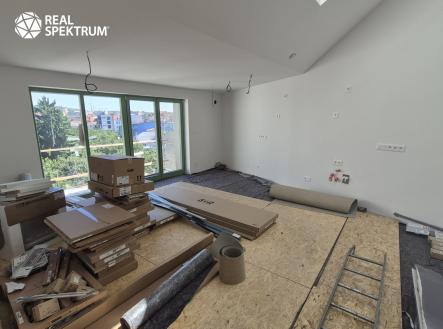 20250808_121844 | Pronájem bytu, 3+kk, 93 m²