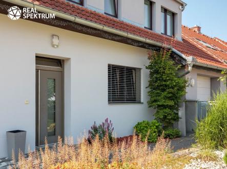 upraveno 2 | Prodej - dům/vila, 279 m²