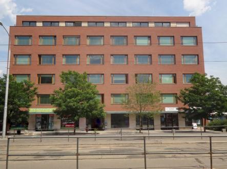 2 | Pronájem - obchodní prostor, 157 m²