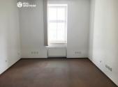 Pronájem - kanceláře, 90 m²