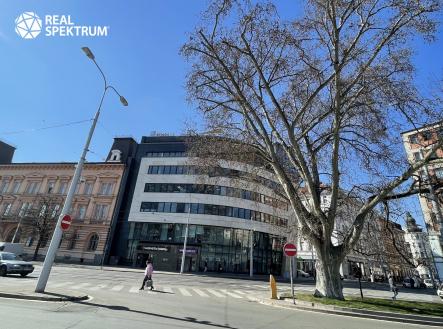 IMG_E6673 | Pronájem - kanceláře, 302 m²