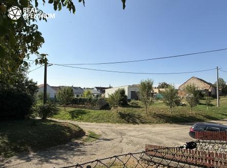 IMG_0985 | Prodej - pozemek pro bydlení, 1 228 m²