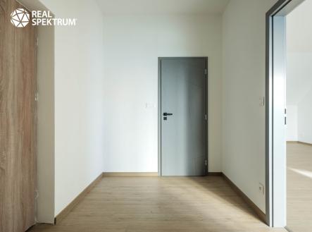RS I FAM. NAMESTI-42 | Prodej bytu, 2+kk, 74 m²