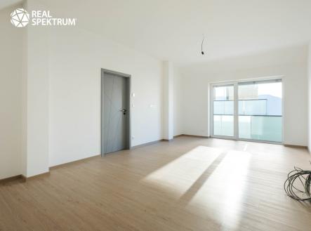 RS I FAM. NAMESTI-54 | Prodej bytu, 2+kk, 74 m²