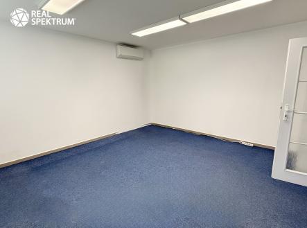 Pronájem KA Hvězdoslavova_25_01 | Pronájem - kanceláře, 22 m²