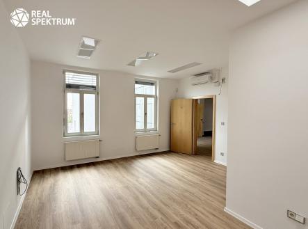 KA_Štefánikova_KA9_04 | Pronájem - kanceláře, 23 m²