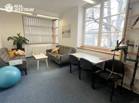 KA-pronajem-Hlinky-18-02 | Pronájem - kanceláře, 117 m²