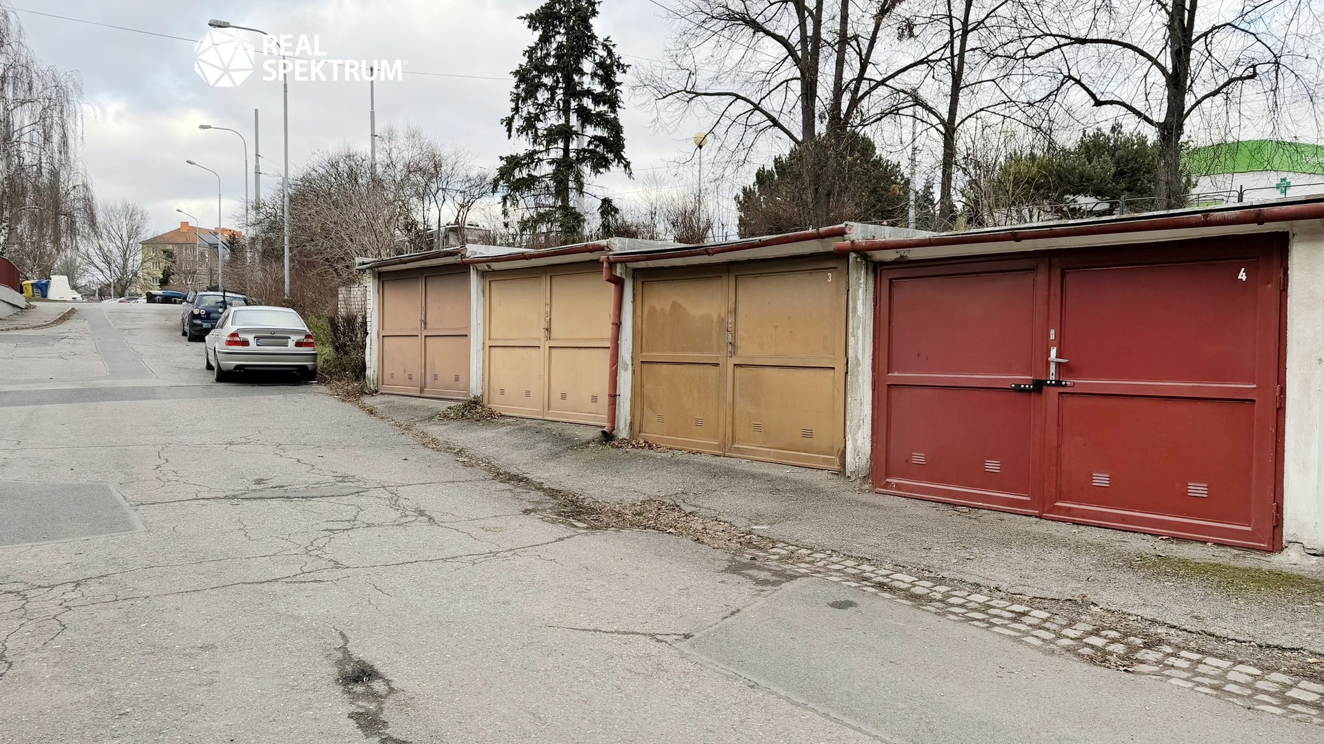 Garáž Stará osada (3)