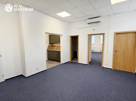 KA Traťová 3 (2) | Pronájem - kanceláře, 70 m²