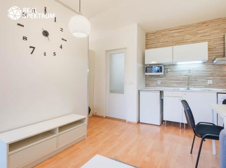 RS I Labska 25, Brno-11 | Prodej bytu, 1+kk, 30 m²