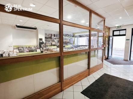 Josefská a Nové Sady (9) | Pronájem - obchodní prostor, 117 m²