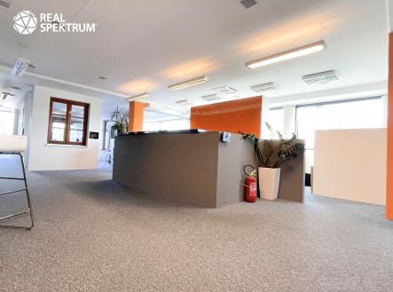 IMG_E9341 | Pronájem - kanceláře, 427 m²