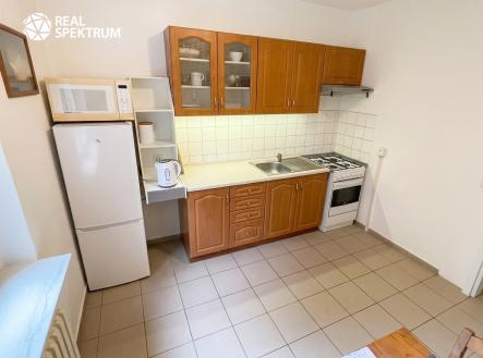 Kuchyně | Pronájem bytu, 1+1, 42 m²