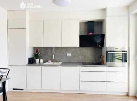 kuchyň k inzerci | Pronájem bytu, 2+kk, 37 m²