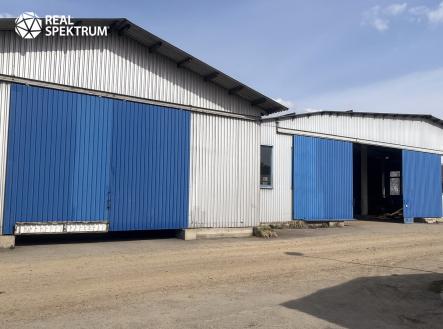 Hladov (24) | Prodej - komerční objekt, výroba, 5 000 m²