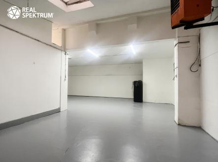 Cyrilská (38) | Pronájem - komerční objekt, výroba, 698 m²