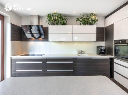 RS I Stredni 56, Moravany-10 | Prodej - dům/vila, 147 m²