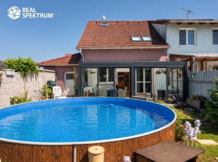 Bazén a dům | Prodej - dům/vila, 160 m²