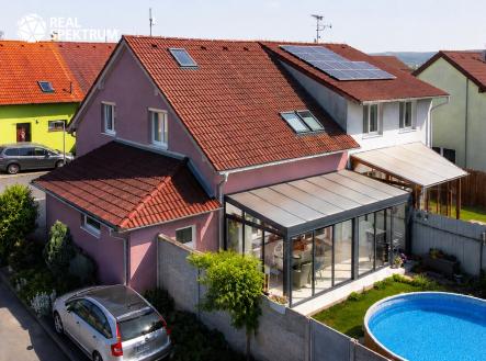 Pozemek shora | Prodej - dům/vila, 160 m²