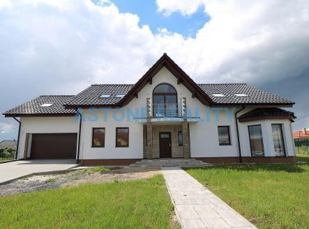 Pronájem - dům/vila, 370 m² obrázek