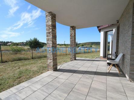 IMG_0537.JPG | Pronájem - dům/vila, 318 m²