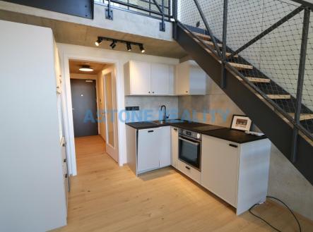 IMG_0011.jpg | Pronájem bytu, 2+kk, 64 m²