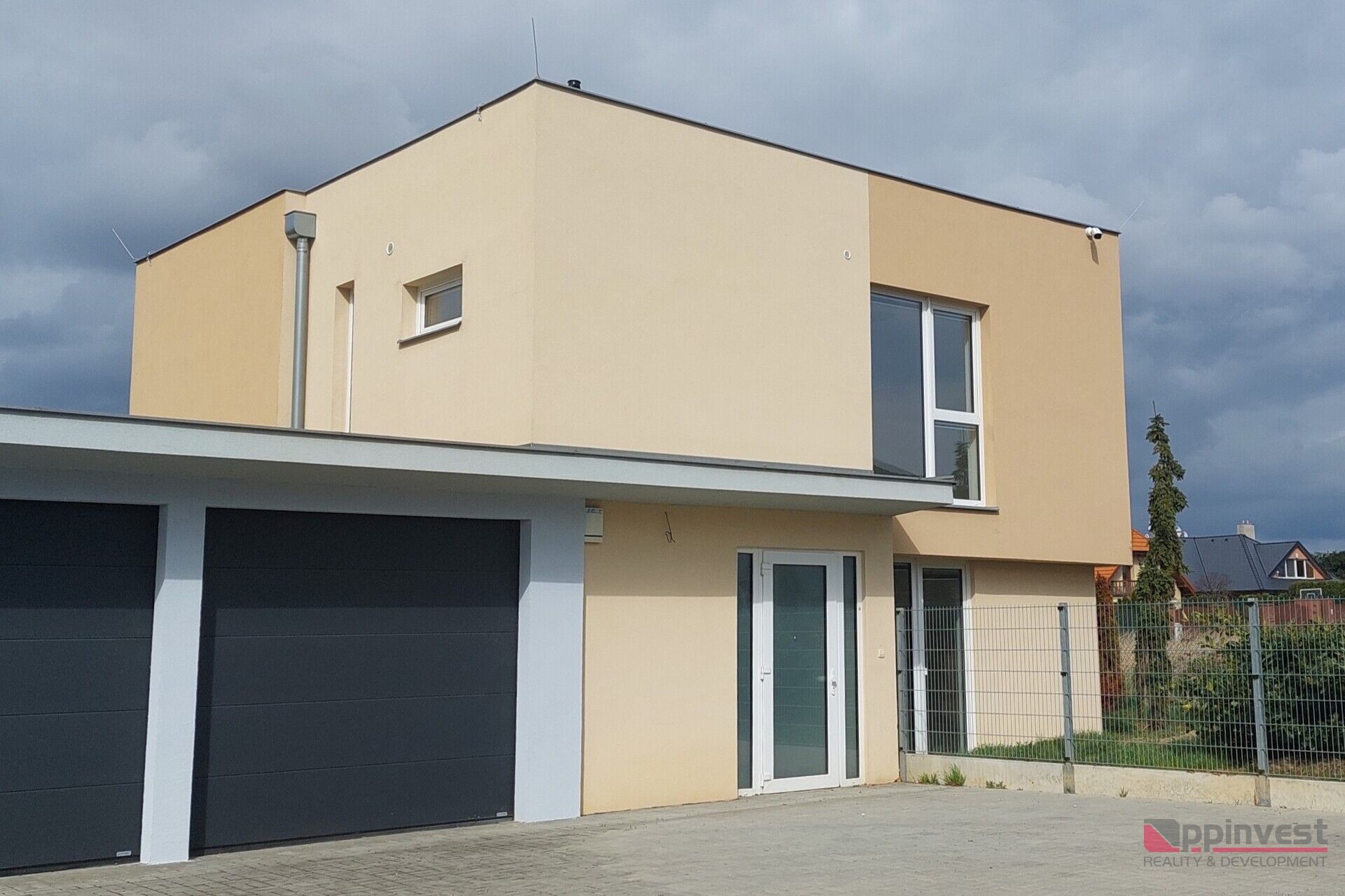 Prodej RD 5+kk, UP 142 m2, s pozemkem 475 m2 - Praha 4, Šeberov