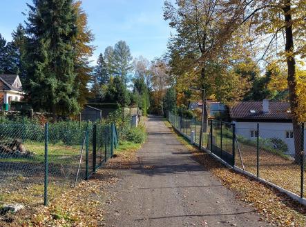 Podzim 2024 - foto před vykácením | Prodej - pozemek pro bydlení, 1 126 m²